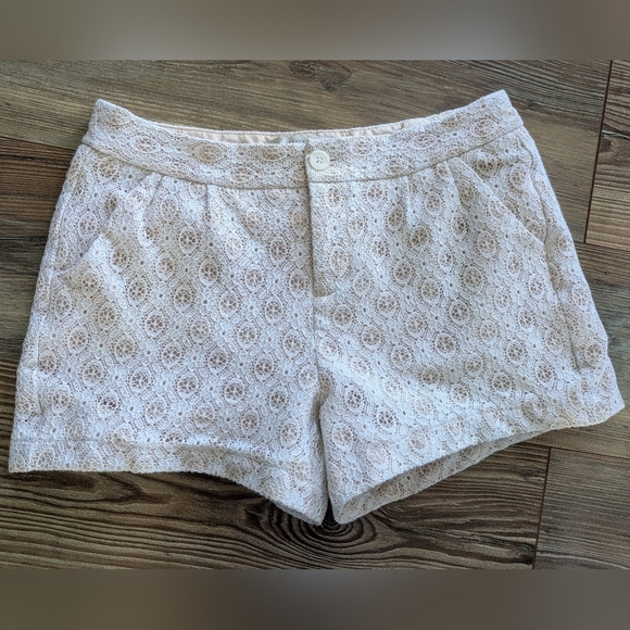 LC Lauren Conrad Floral Lace Textured White Tan Lined Shorts Size 6 - Picture 1 of 16